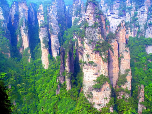 湖南旅游:张家界中的袁家界(图)