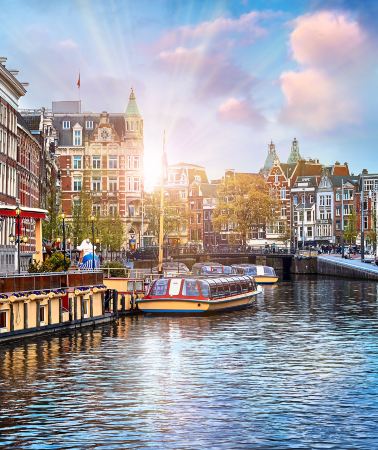 4D3N • Your personal guide to Amsterdam, Brussels & beyond