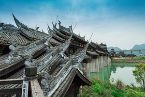 黔江商业中心区游记图文-黔江这个藏在山谷中的传统村落，竟是中国最大的土家族生态博物馆