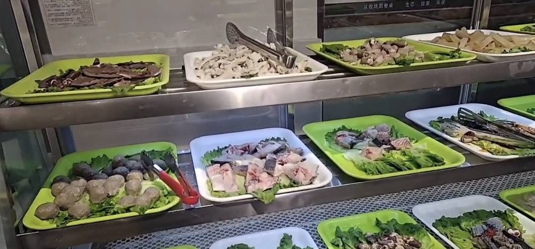 爱伲牛肉火锅自助(宁洱店)