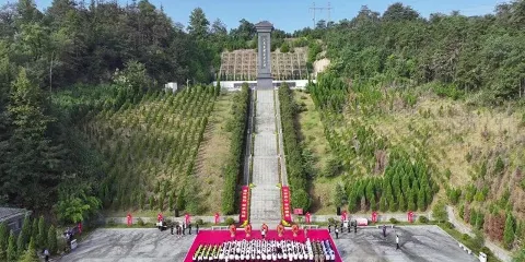 漣源市烈士紀念園