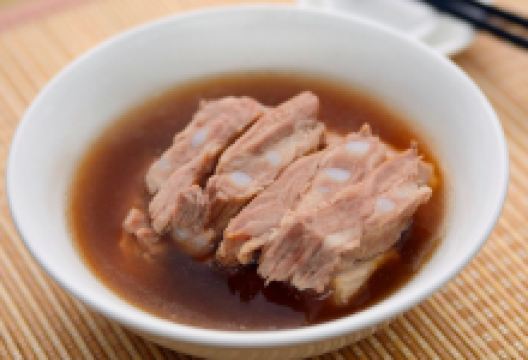 新峰肉骨茶美食图片