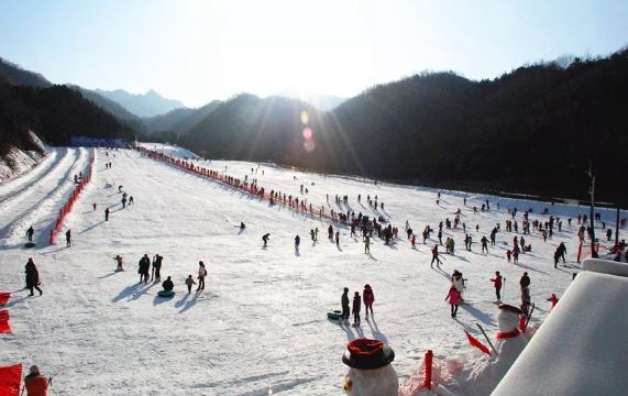 洛阳木札岭滑雪场