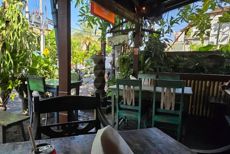 Warung Little Bird