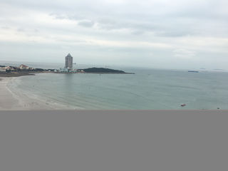 2021秋冬的青岛依旧碧海蓝天,海水凉凉,海鸥满天~~~