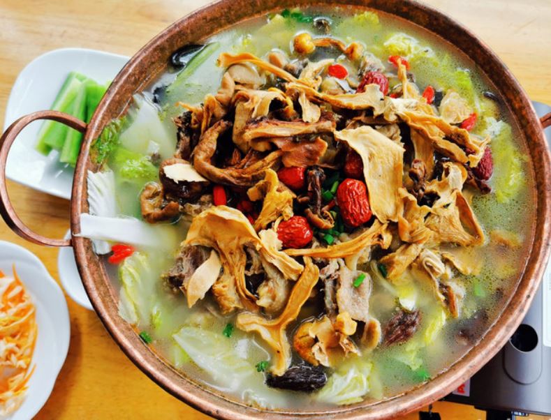 真美度假客栈(大理洱海悬崖海景店)·海景网红餐厅