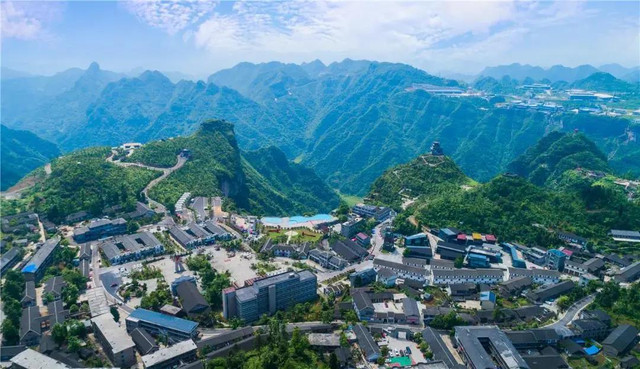 乡游黔中·万山区 土坪社区丨这个复古怀旧小镇，藏着矿山情结