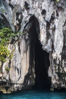 Cathedral Cave-爱妮岛