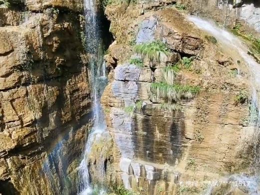 红石峡景区-首龙瀑布