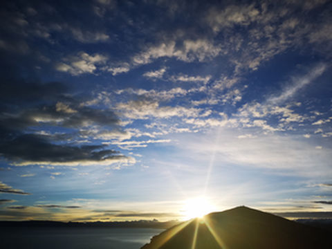 去海拔4800米的西藏纳木错看日出，到底有什么特别之处？