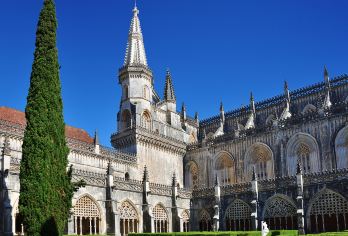 葡萄牙法蒂玛+巴塔利亚修道院+纳萨尔+奥比多斯村一日游【一次性打卡三座特色城镇，法蒂玛、奥比多斯和纳萨尔，感受葡萄牙乡村生活。】