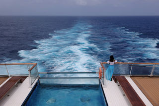 招商伊敦号5天4夜滨海双城游轮之旅，从深圳到厦门，探访海上浪漫花园