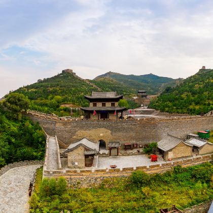 山西五台山+大同云冈石窟+悬空寺+应县木塔景区+雁门关景区4日3晚私家团