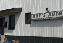 Roy's Auto购物图片