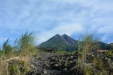 默拉皮火山-Suroteleng