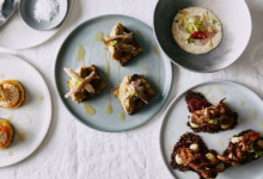 Public Dining Room美食图片