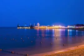 2-Day Qinhuangdao Tour: Coastal Scenery of Beidaihe, Historical Imprints of Shanhai Pass