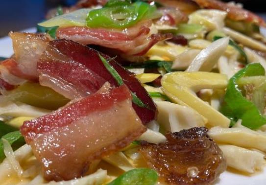 紫柏娘家庭院餐厅