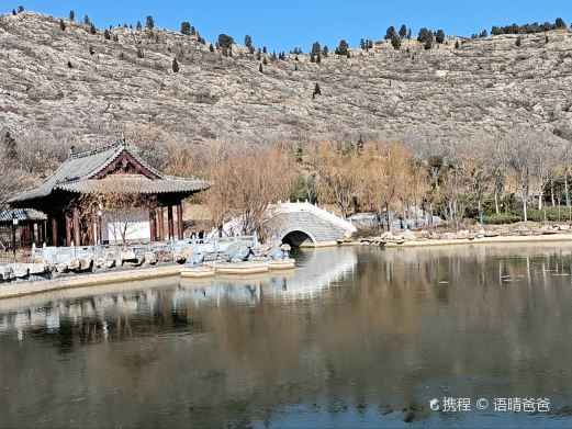 梁山春园景区