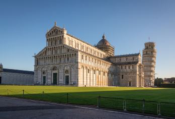 比萨斜塔+斯诺皮耶美术馆+圣若望洗礼堂+比萨主教座堂一日游【精品包车，私享空间，上门接送，轻松出行】