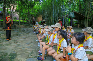 手工织锦、浑水摸鱼，这个夏令营好玩呀