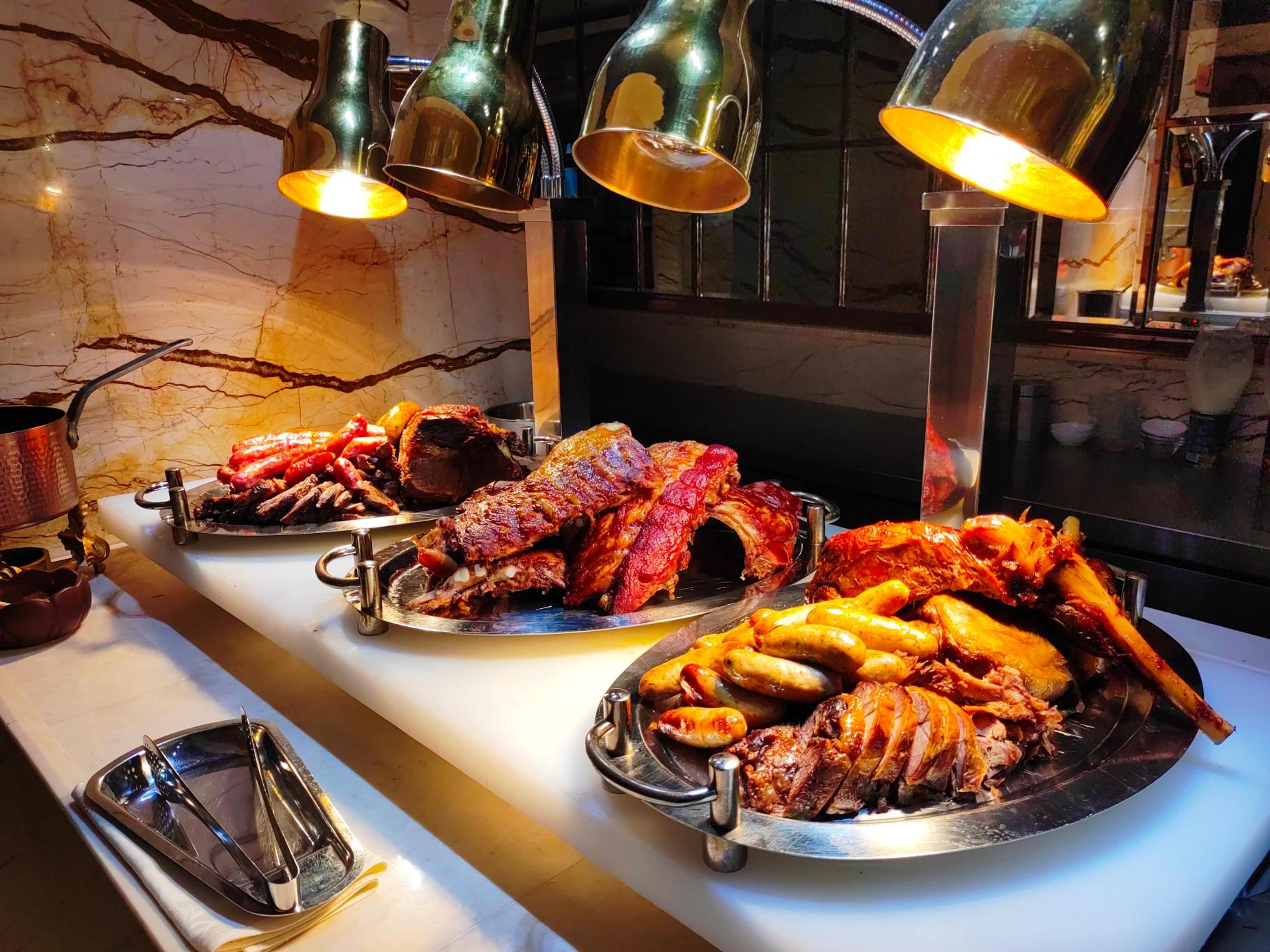 蓝溪国际酒店海鲜自助餐厅