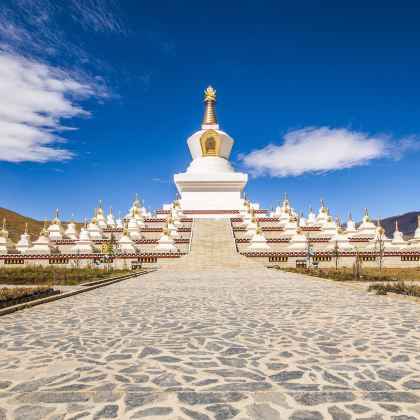 稻城亚丁4日3晚私家团