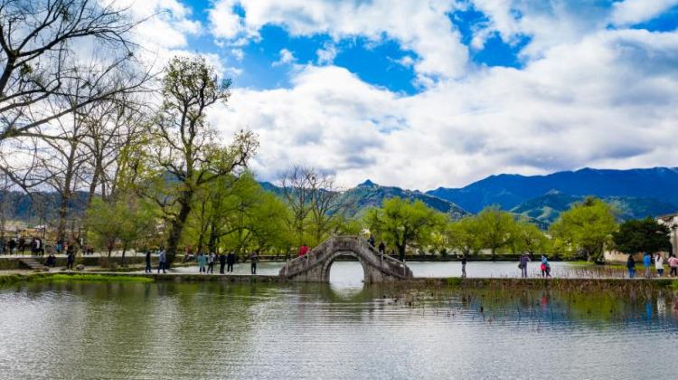 5-Day 5-day 4-night · Private Tour · Huangshan Scenic Area + Hongcun Village + Xidi + Wuyuan Huangling