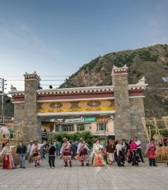 马尔游记图文-四川小金：成功演出原生态实景剧“马尔娃”