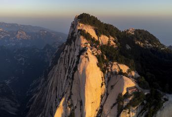 西安华山一日游【二环内接早|往返索道|进出山车|含午餐】【•行程安排：全程老司机，正规运营车辆 ；全程纯玩0购物，回归本质】