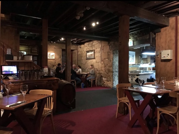 Ball and Chain Grill餐厅图片