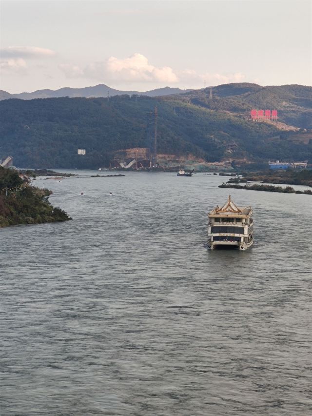 澜沧江风光旅行图片 5