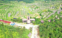 宁波游记图片] 宁波四处大雷山，梯田风光更胜，造型别致的山庄荒废
