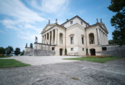 圆厅别墅景点图片