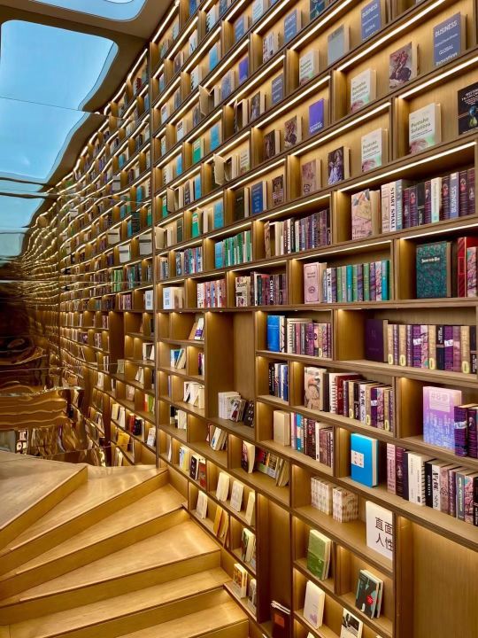 咖啡图书馆CAFE AT GARDEN(花园城店)