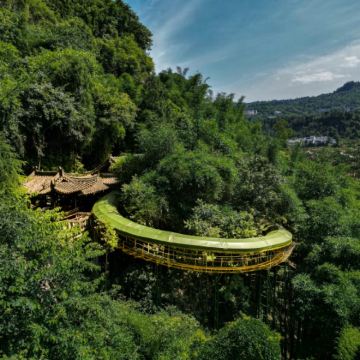 重庆+万州大瀑布+万州南滨公园+天生城遗址公园2日1晚私家团