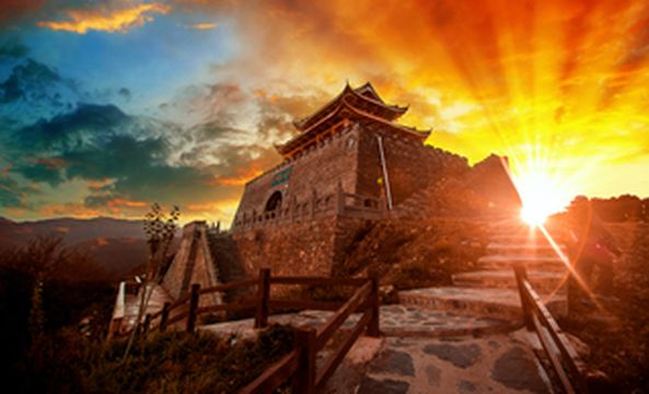 夜色下的松州古城，光华璀璨惹人醉～