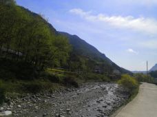 鱼泉山风景区-万源