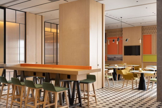 北京西站希尔顿惠庭酒店·灵动餐厅