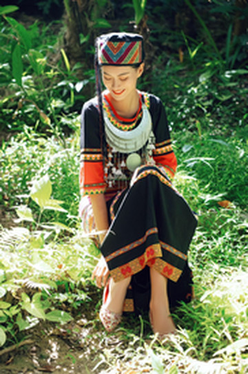 保亭游记图片] 穿上黎族服饰，做一回美美的黎家姑娘