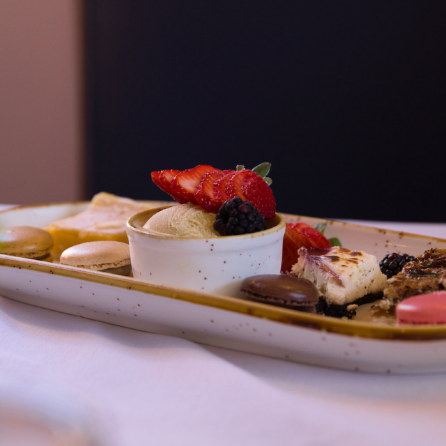 Blue Moon Bistro餐厅图片