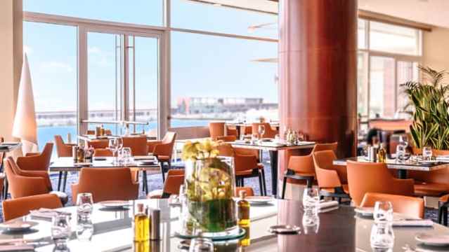 Lobby Lounge Restaurant & Bar餐厅图片