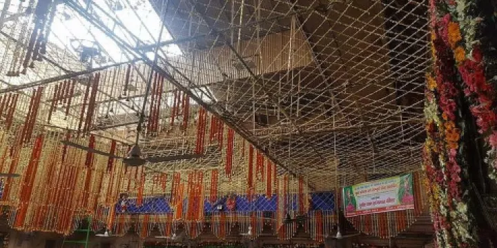 班克比哈里寺廟