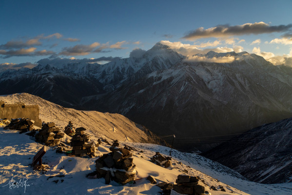 贡嘎雪山｜千里迢迢，只为那一幕日照金山