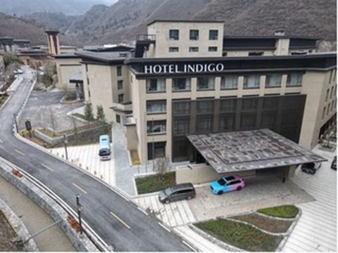 这不是传说，九寨天堂里真有这样一家神仙酒店