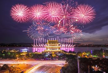 岳麓书院+湖南博物院+橘子洲+岳麓山+天心阁+得乐社一日游【[精致旅行] 2-15人精致小团，只为少数私享家定制，深度走心温度游，小众慵懒慢旅行之选】