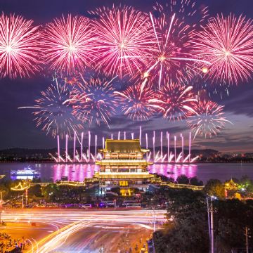 长沙+岳麓山+岳麓书院+橘子洲景区+万家丽世界文化大观园+桃花源+桃花源古镇+柳叶湖旅游度假区+湖仙岛+天门山国家森林公园+张家界国家森林公园+张家界大峡谷9日8晚私家团