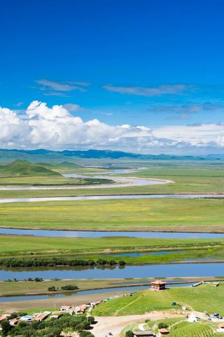 乘风破浪的阿坝州。