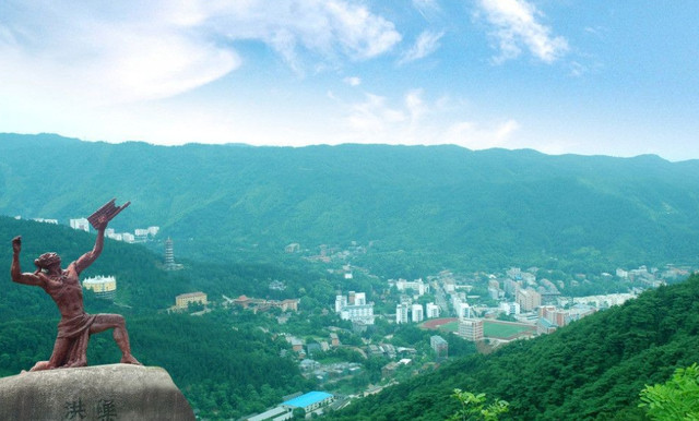 洪城之根洪崖丹井