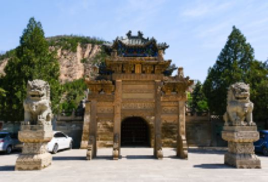 钟山石窟景点图片